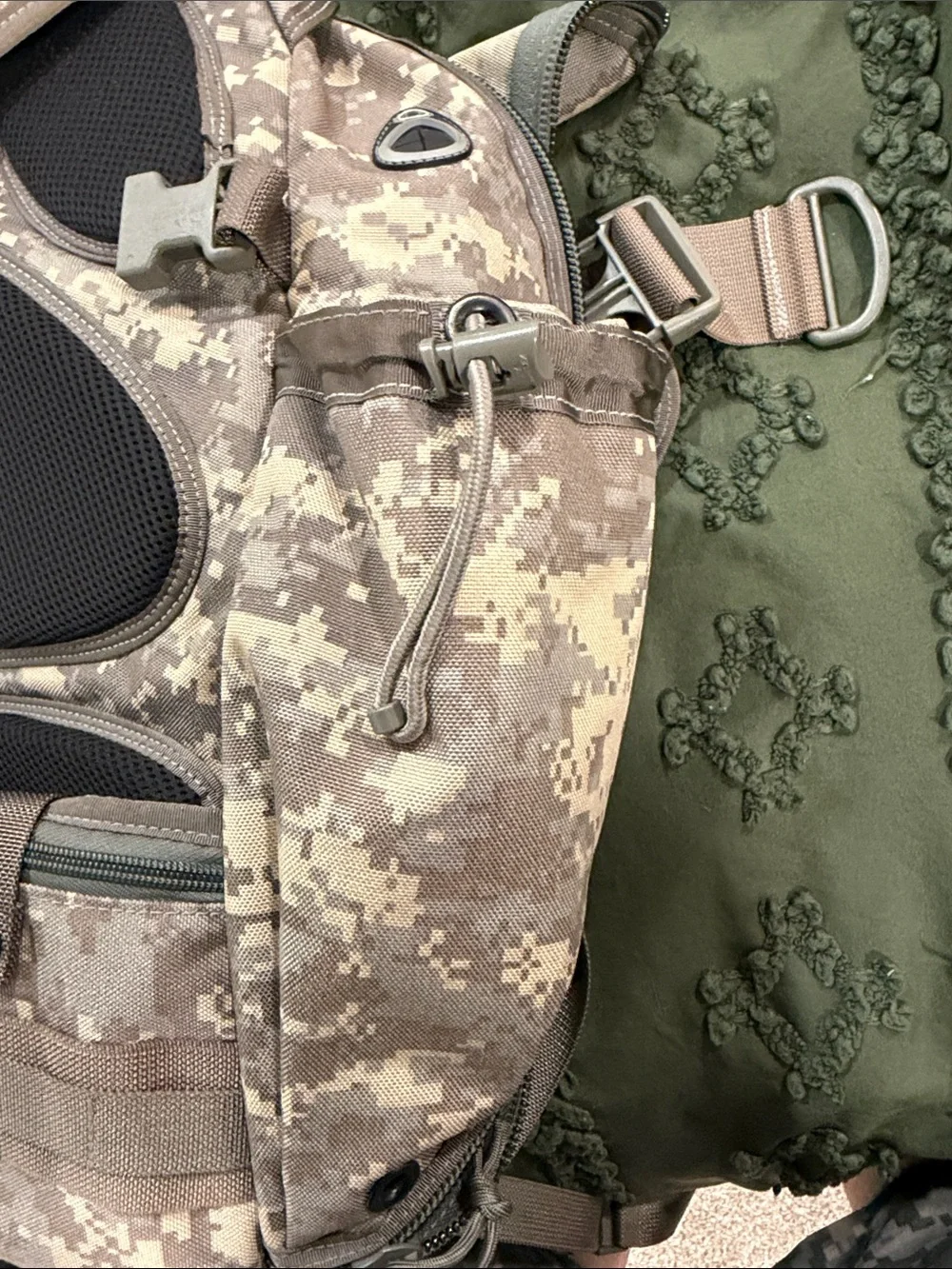 Maxpediton Monsoon Gearslinger Digital Camo Sling Backpack